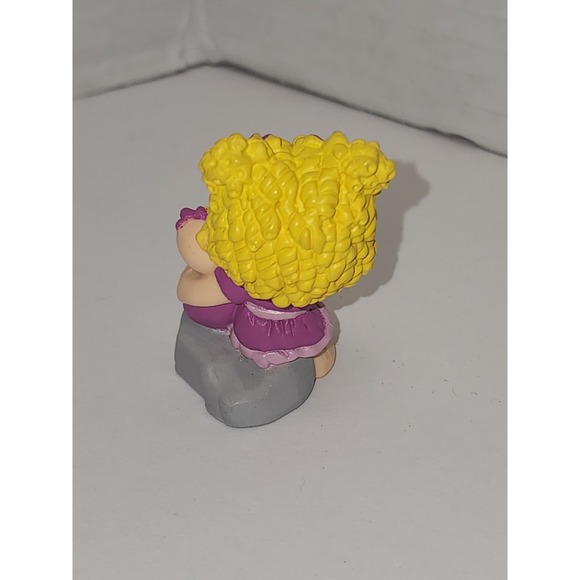 1984 Hallmark Hugga Bunch Precious Small‎ Figure Vintage - Picture 4 of 6